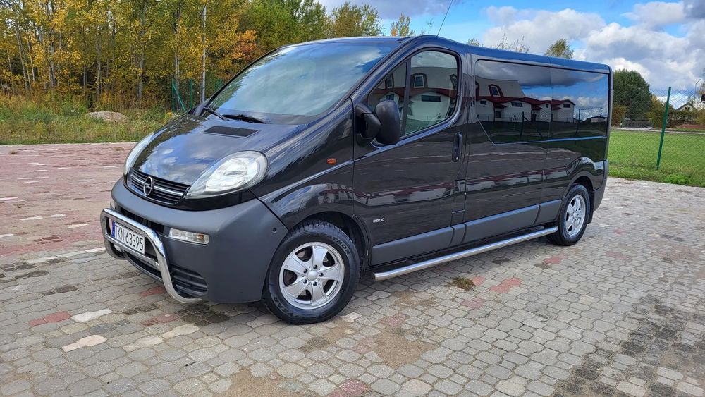 Opel Vivaro  1.9 Cdti 6 osób Klima Long Brygadówka Dlugi
