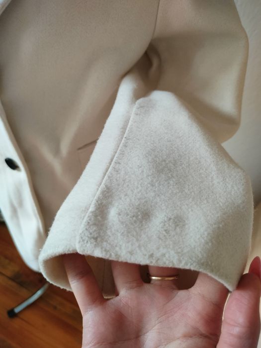 Jasny płaszcz klasyczny zimowy XS Bershka