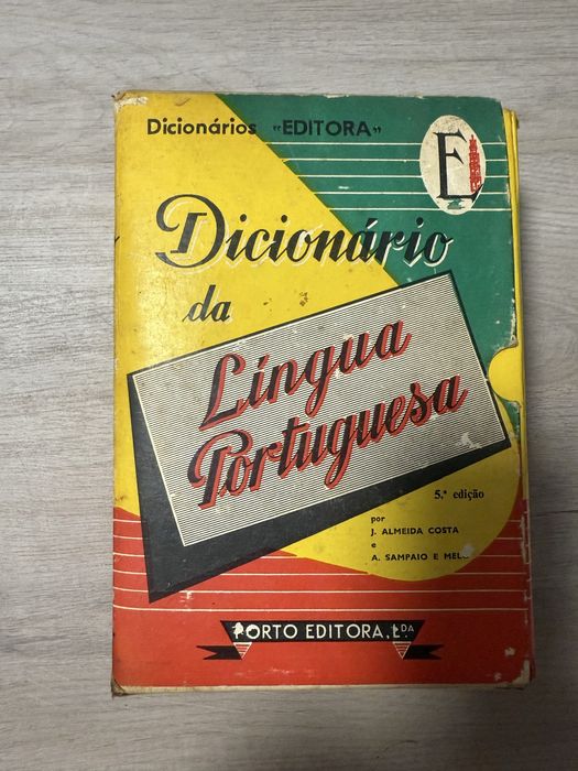 Dicionário grande antigo!