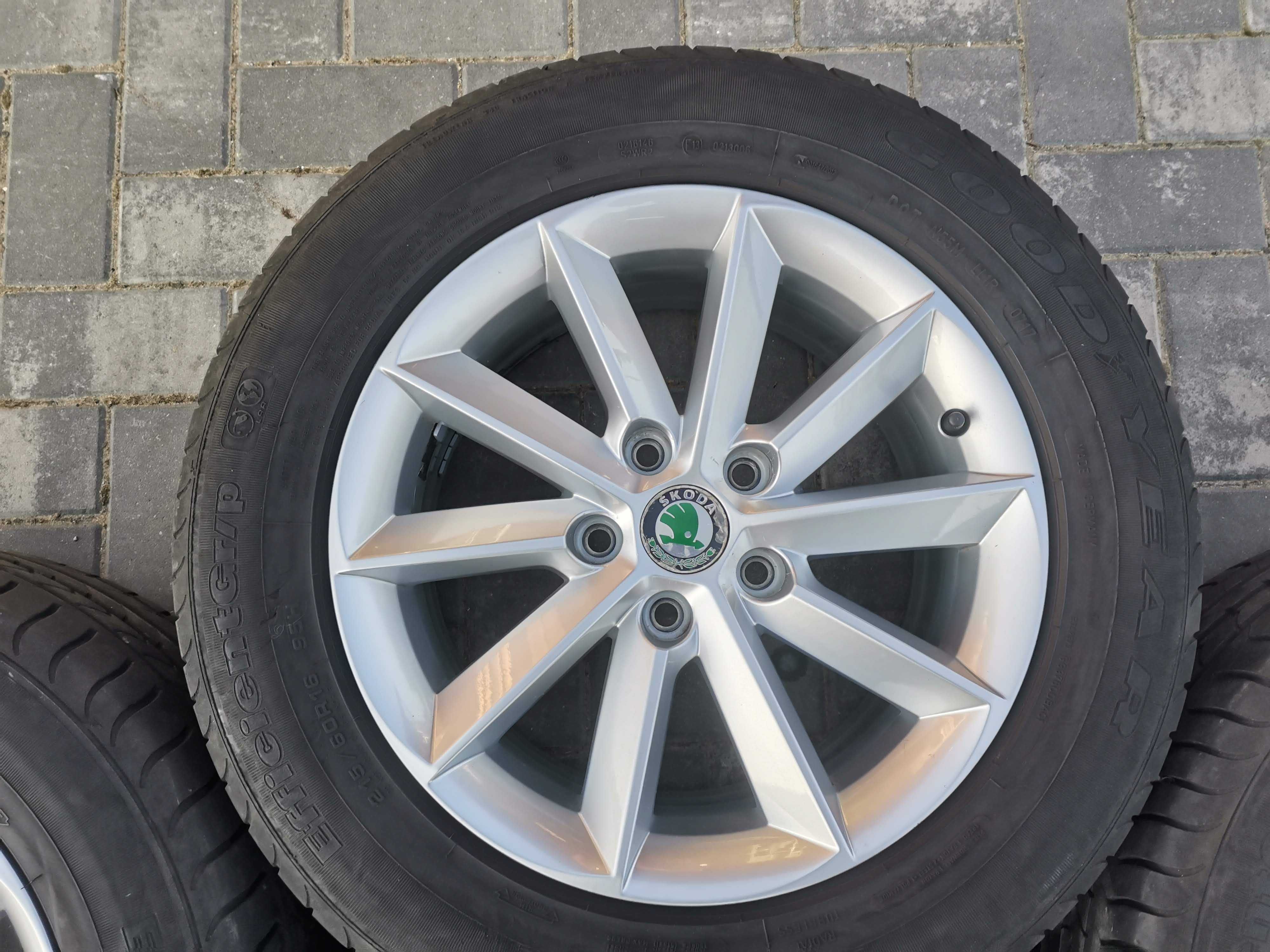 Felgi Skoda YETI Karoq Octavia Superb 7Jx16H2 5x112 ET45