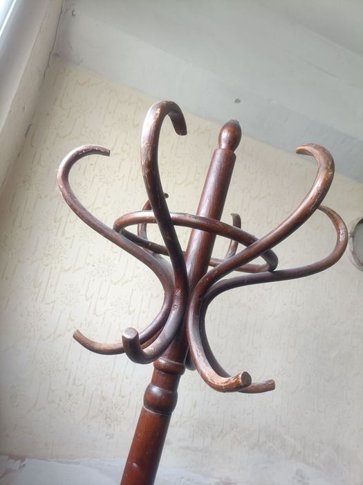 Продам дерев'яну ретро вінтаж вішалку