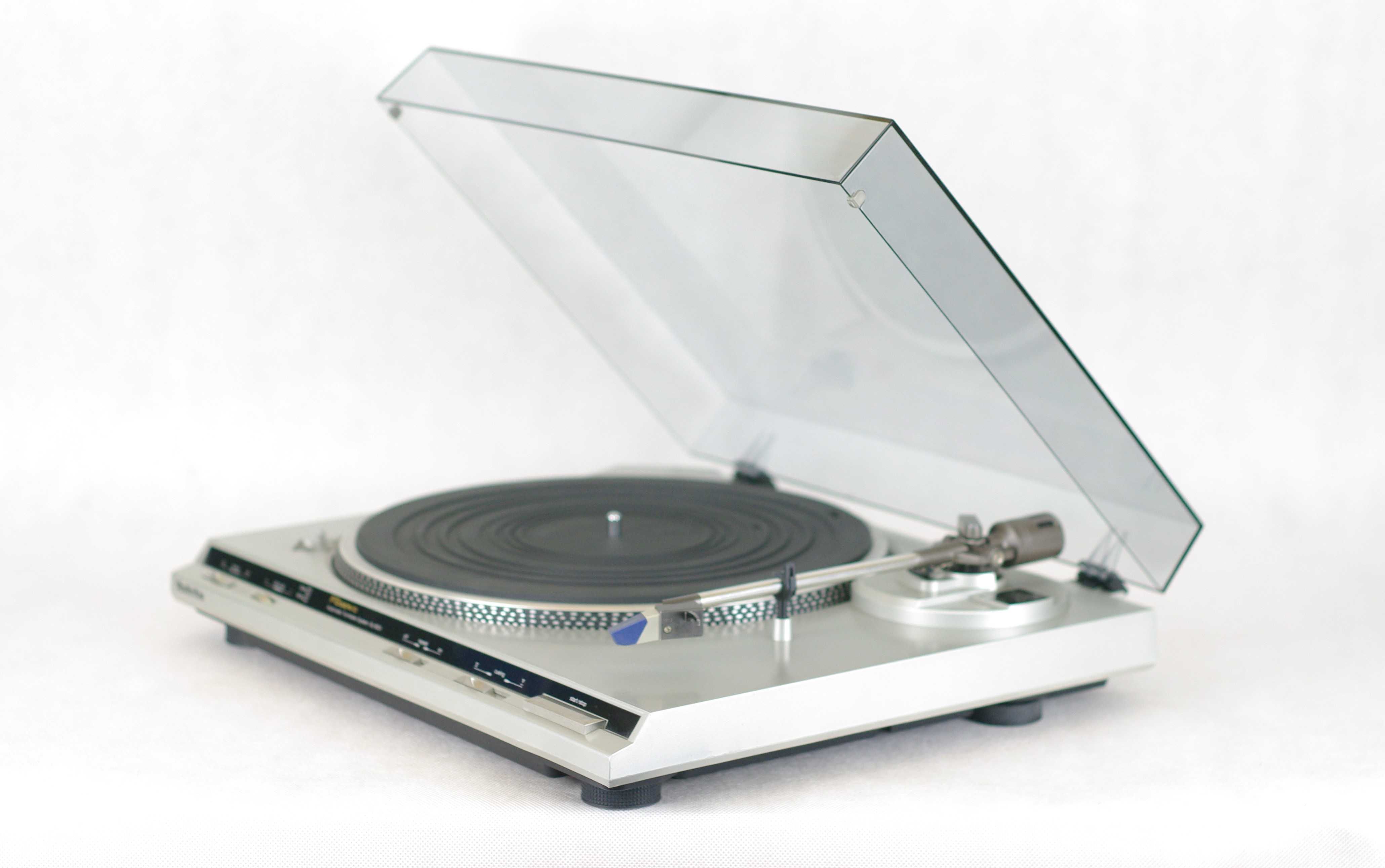 Gramofon Technics SL-BD3