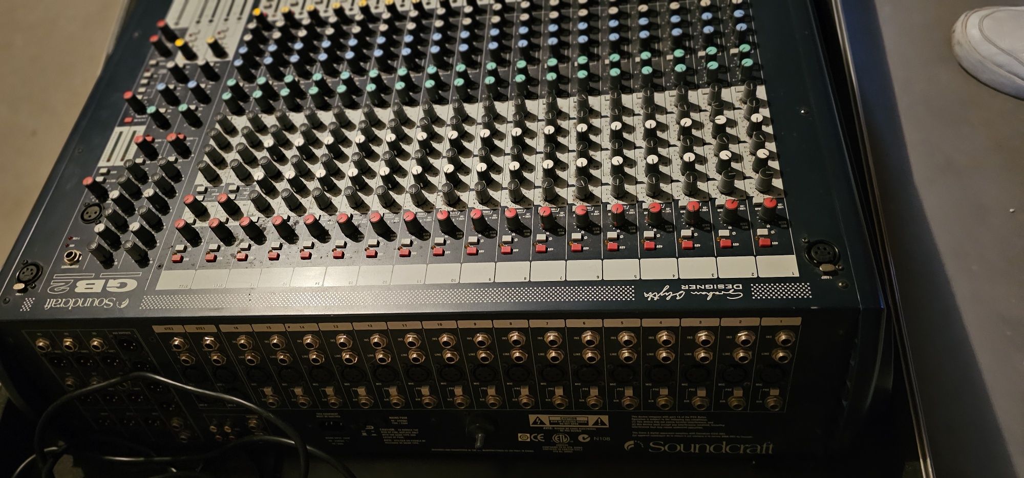 Soundcraft gb 2 16