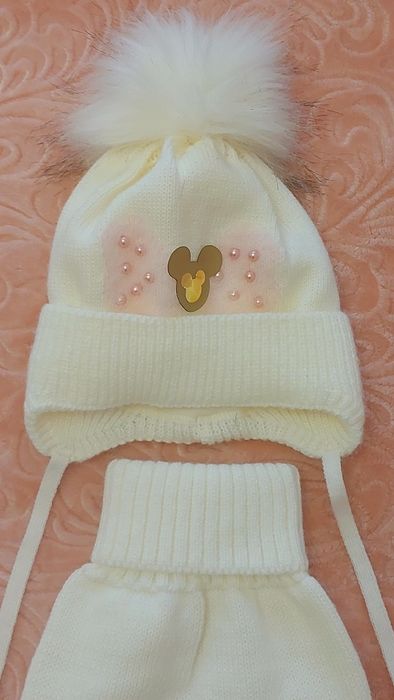 Зимова нова шапочка +хомутик