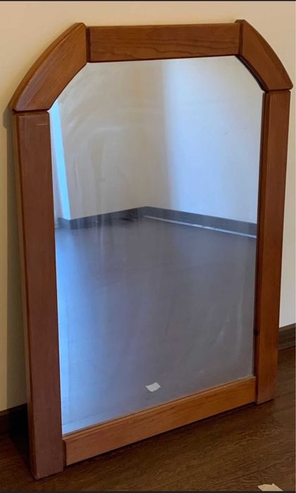 Espelho moldura em madeira 70x98 cm