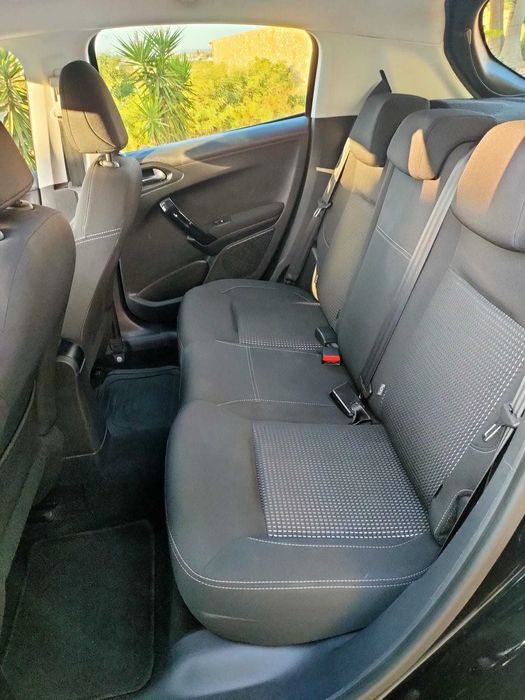 Peugeot 208 1.6 BlueHDi 2015
