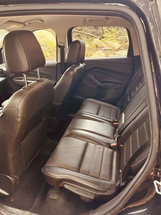 Ford Kuga 2017 • 4x4 • Benzyna • Automat • Czarne skóry