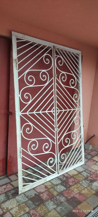 Двері ковані б/у