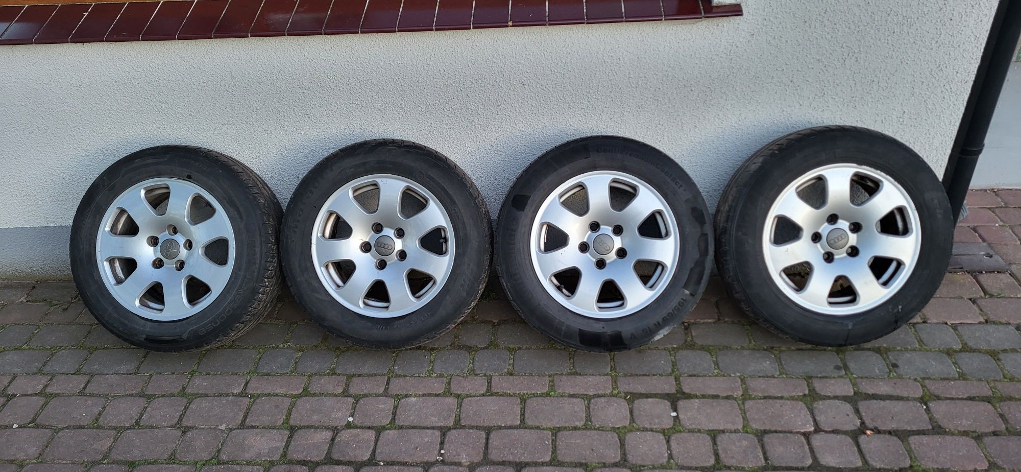 Audi a4 b5 alufelgi z oponiami 195/65 r15 5x112 letnie