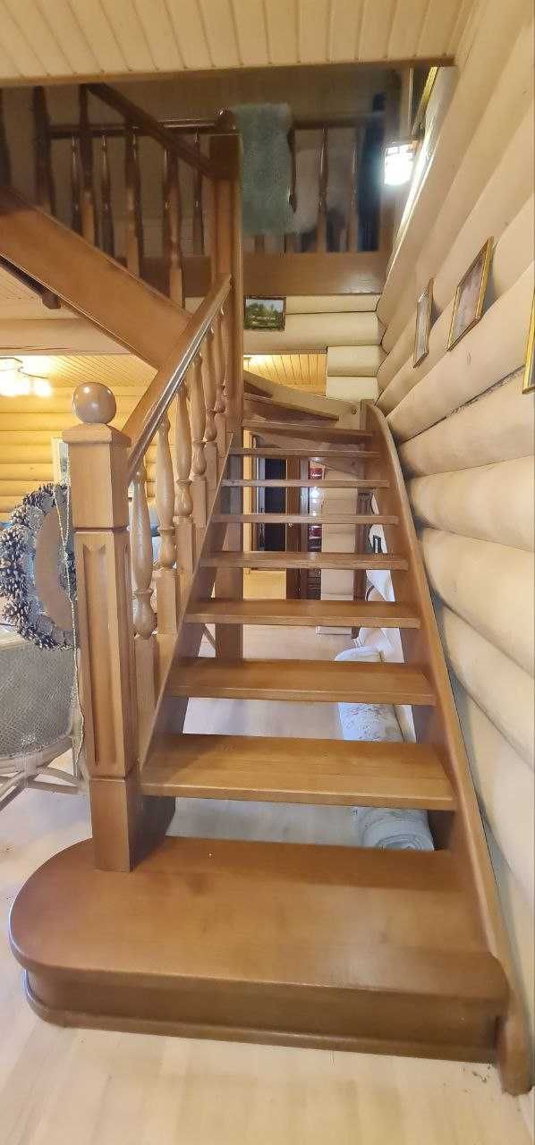 Продається будинок-зруб для цілорічного проживання