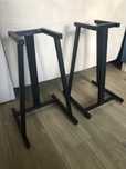 Standy Rogers pod kolumny