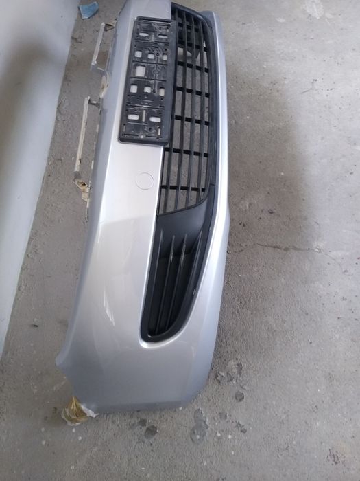 Zderzak przód Golf 6  LA7W idealny do założenia