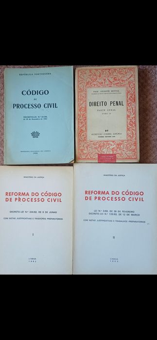 Direito Conjunto de Livros Antigos