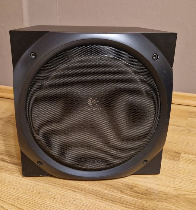 Kompletny subwoofer ze wzmacniaczem Logitech Z-5500 sprawny