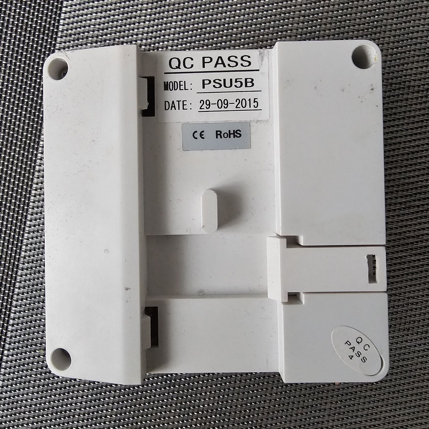 Zasilacz VIDOS model PSU5B