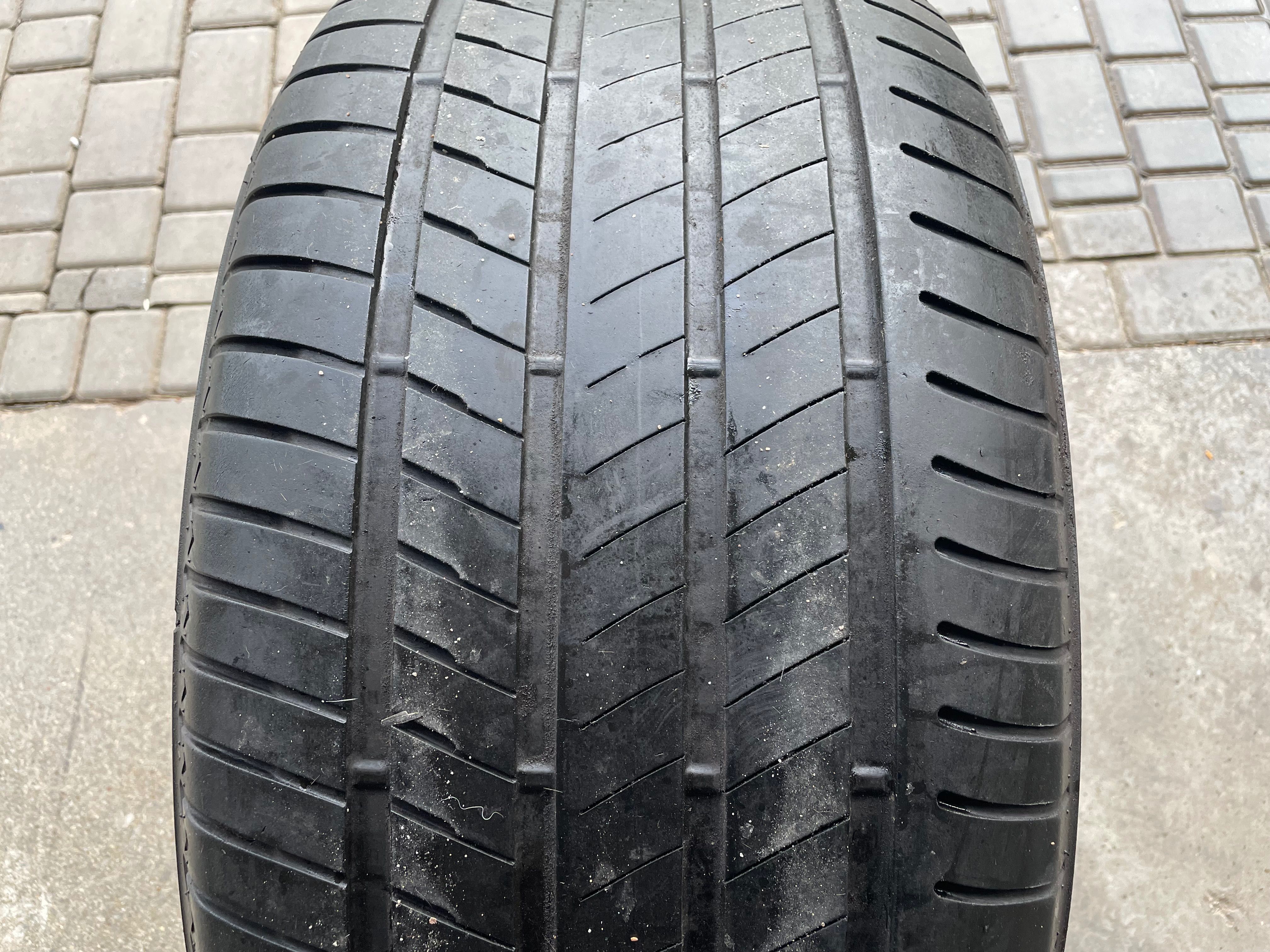 Bridgestone Alenza 305/40 R-20