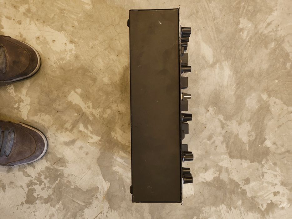 Mesa de Mistura DJ Behringer DJX750 - Profissional com Efeitos Digitai