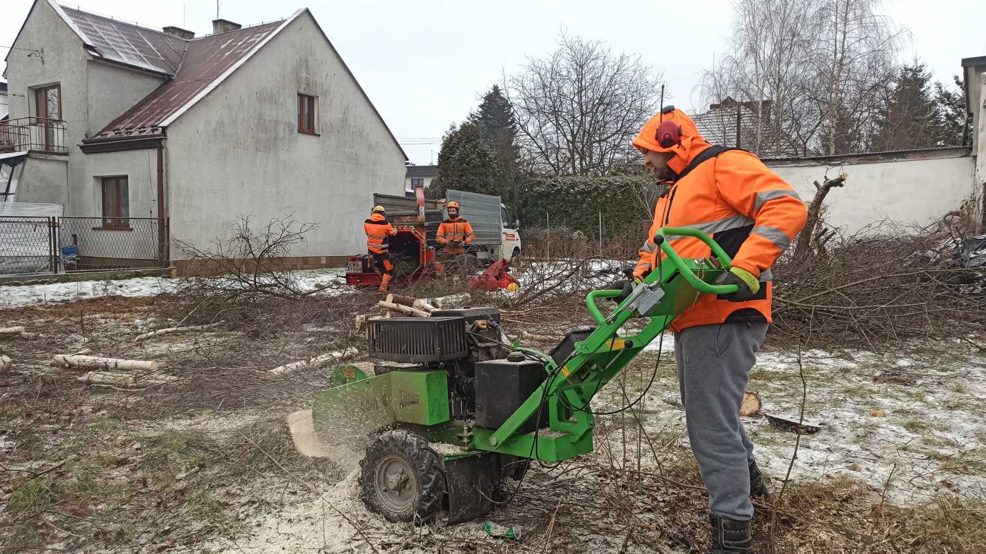 Wycinka drzew, Pielęgnacja drzew, Frezowanie pni, Usługi rębakiem