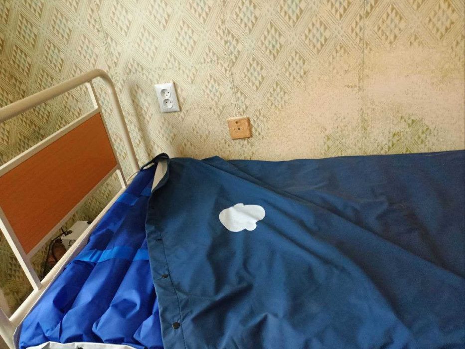 Продам протипролежневий матрас зі змінним тиском б/у, стан гарний