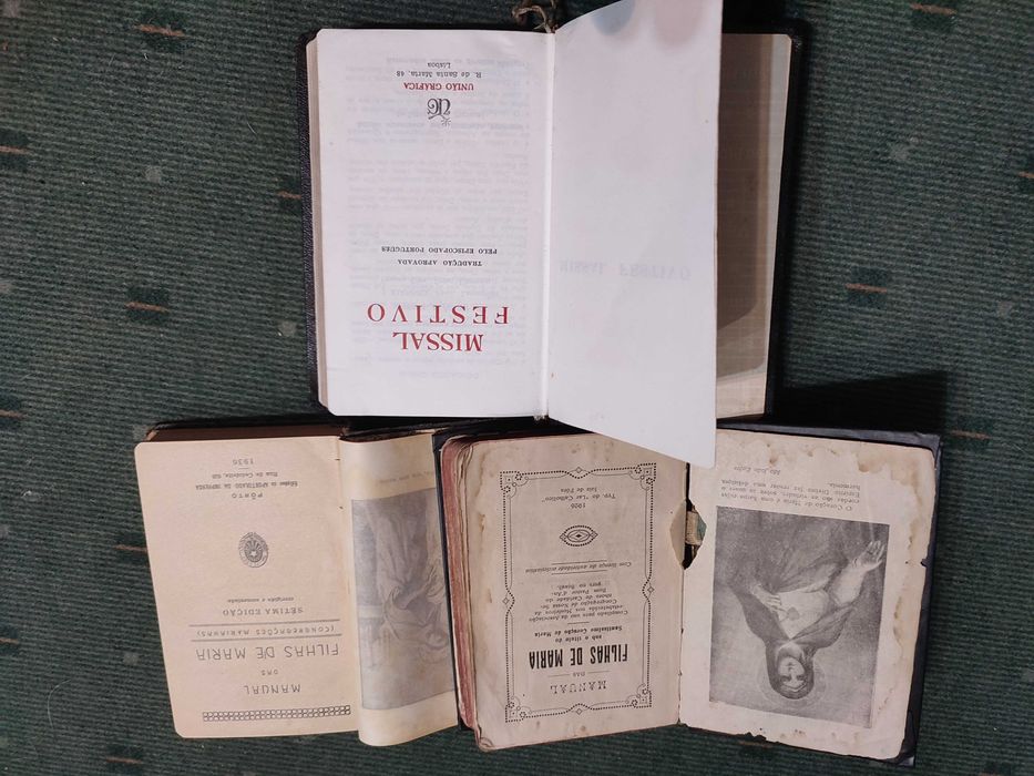 Lote 13 Livros religiosos antigos