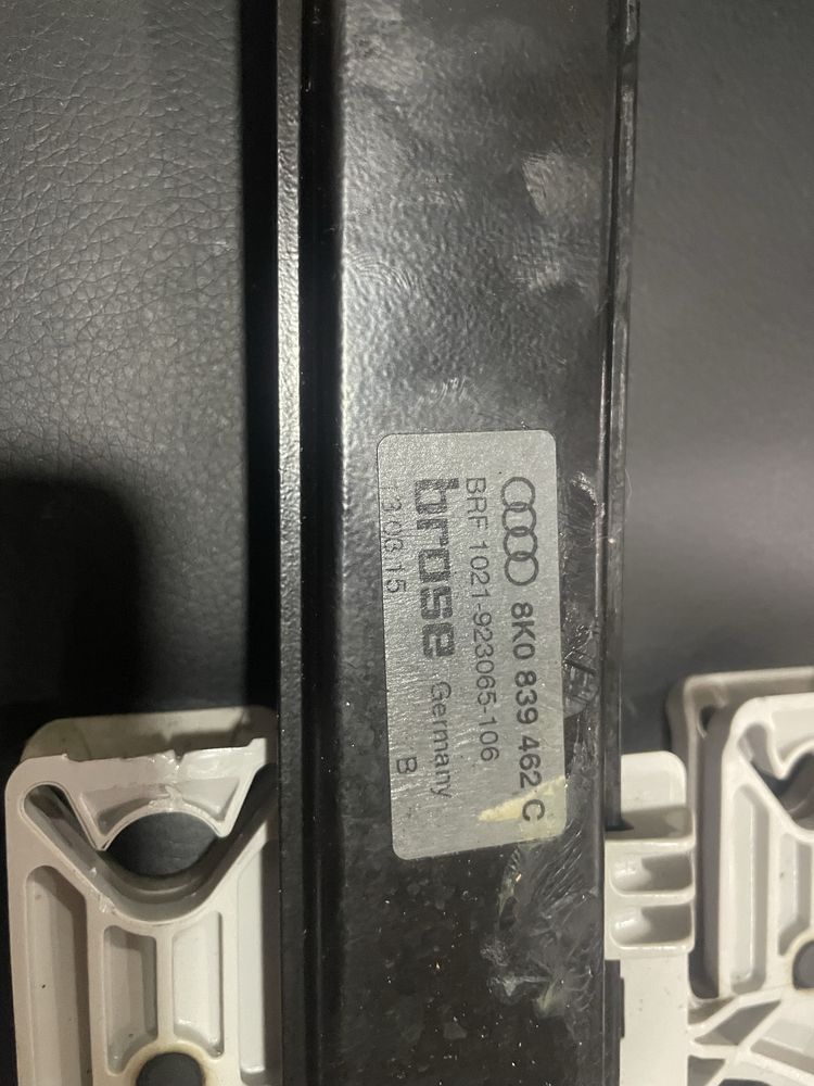 Продам механізм склопідйомника  задня прав Audi a4 оригінал 8k0839462c