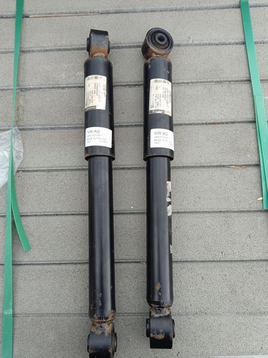 Задні амортизатори Т5