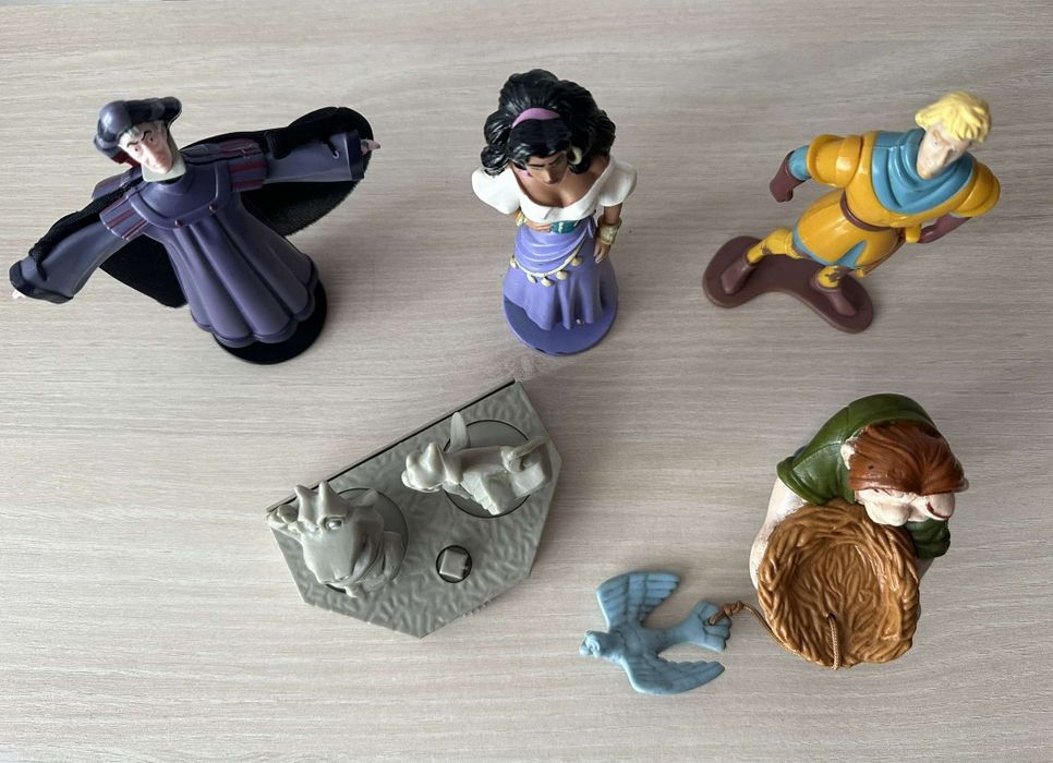 filmes disney hercules hades megara mcdonalds corcunda notre dame