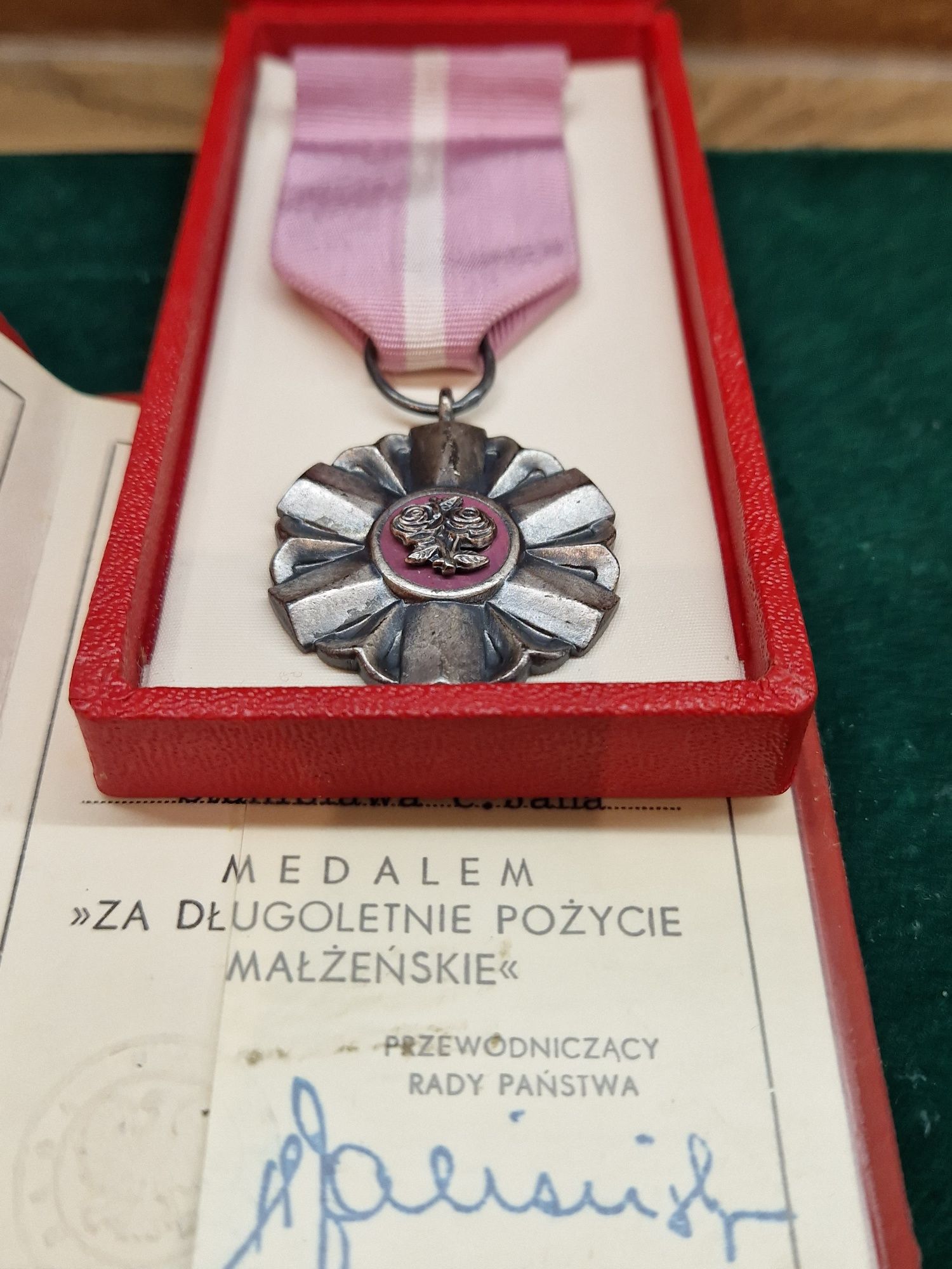 Medal za długoletnie pożycie małżeńskie PRL.