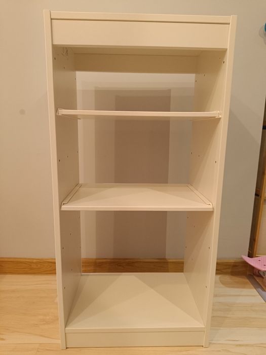 Regał trofast ikea z półkami