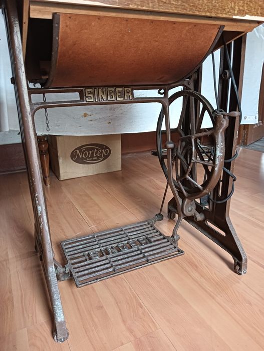 Máquina de costura Singer