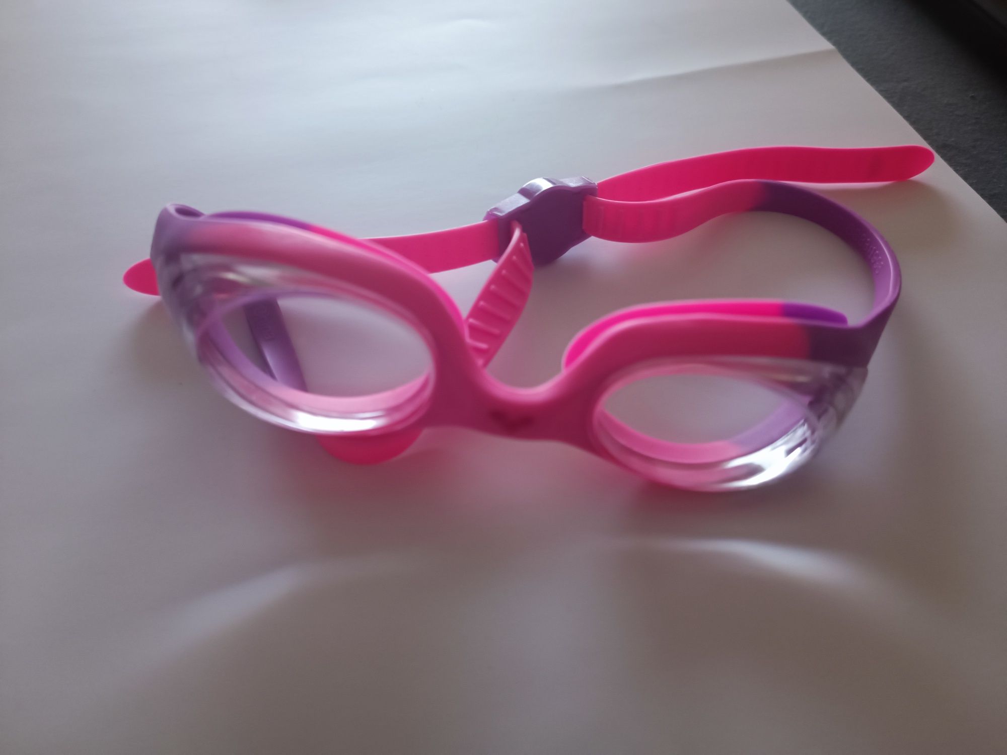 Óculos de natação marca Arena