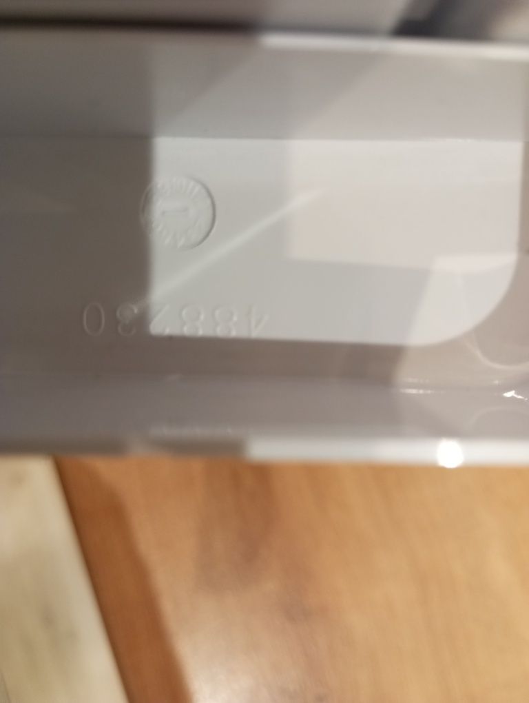 Kostkarka do lodówek beko