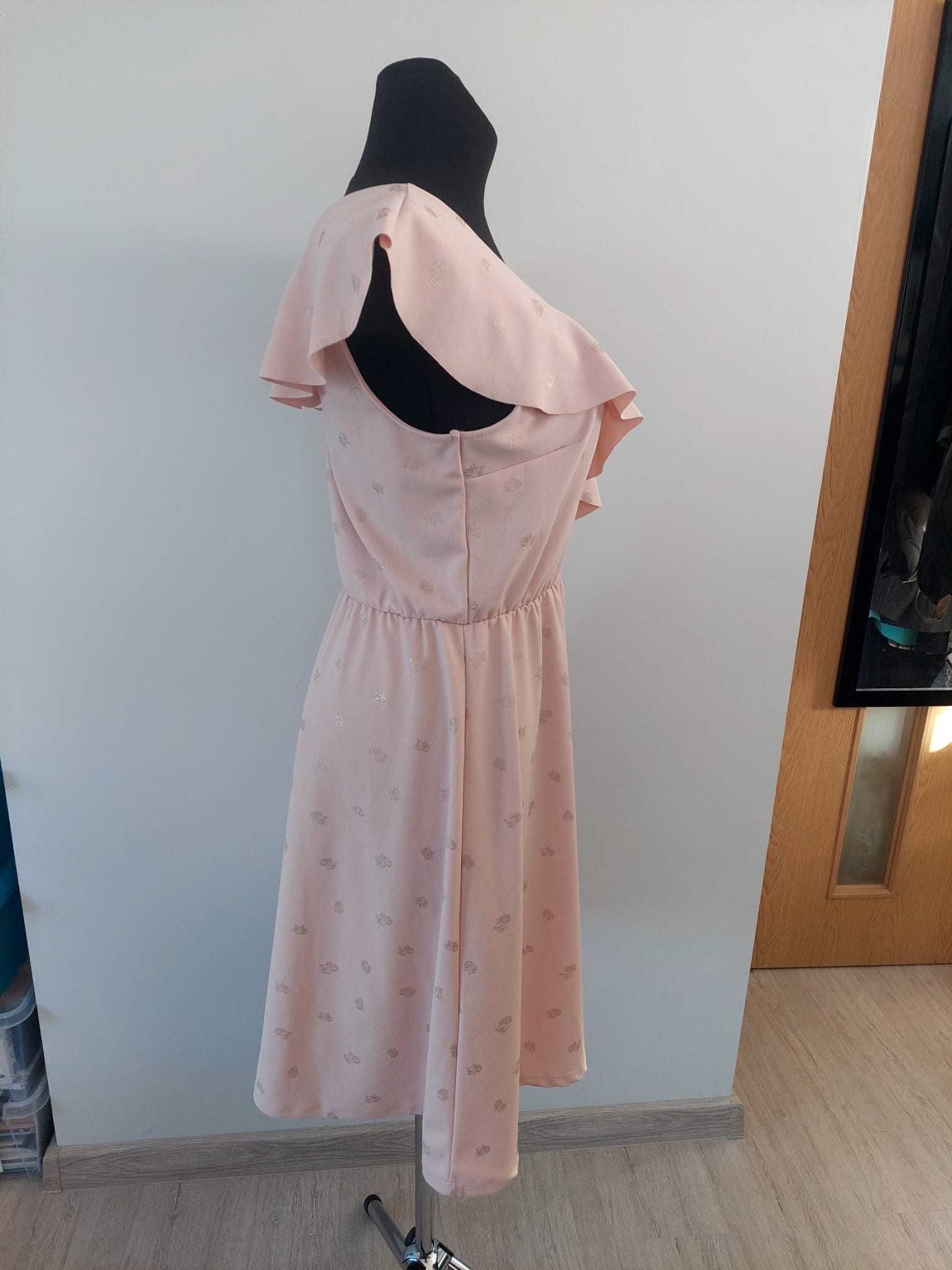 Sukienka Mohito XL pudrowy róż, odkryte ramiona