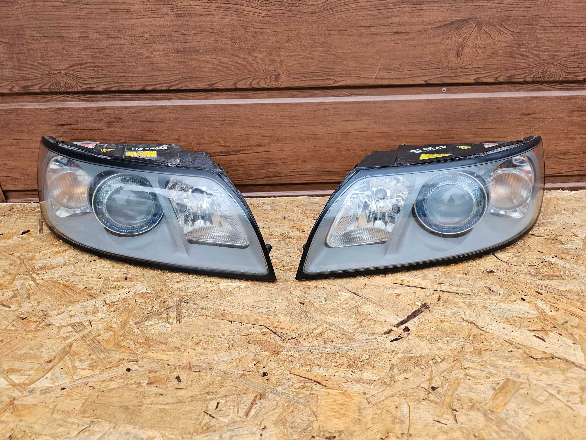 Volvo V50 S40 lampa przód prawa xenon kompletna europa