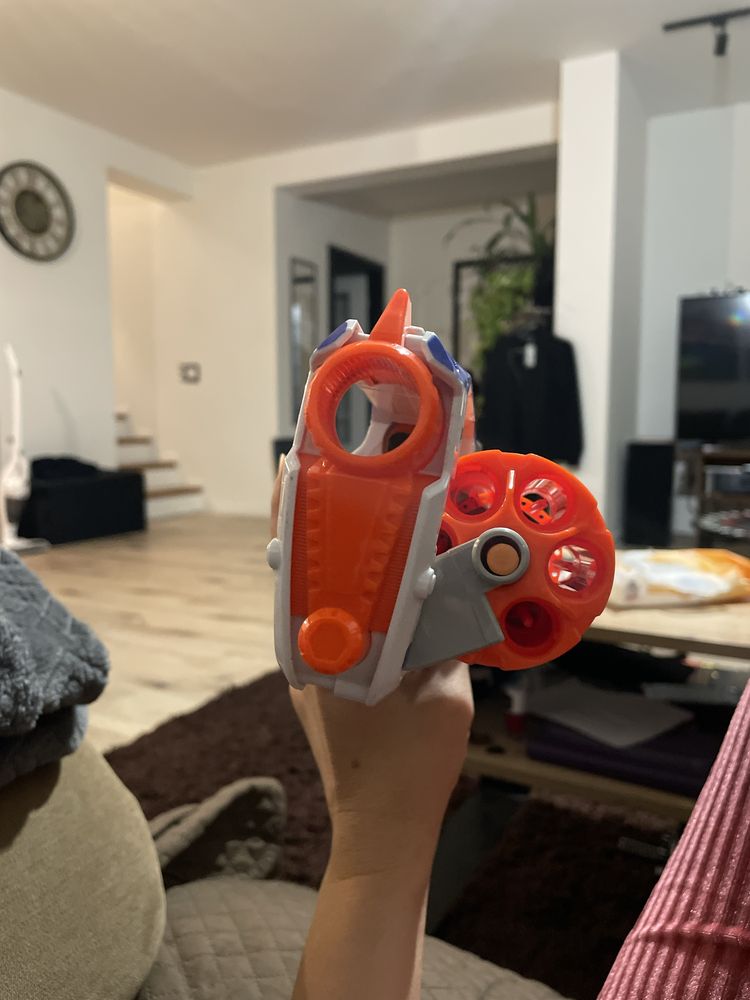 Postolet Nerf Elite Strongarm