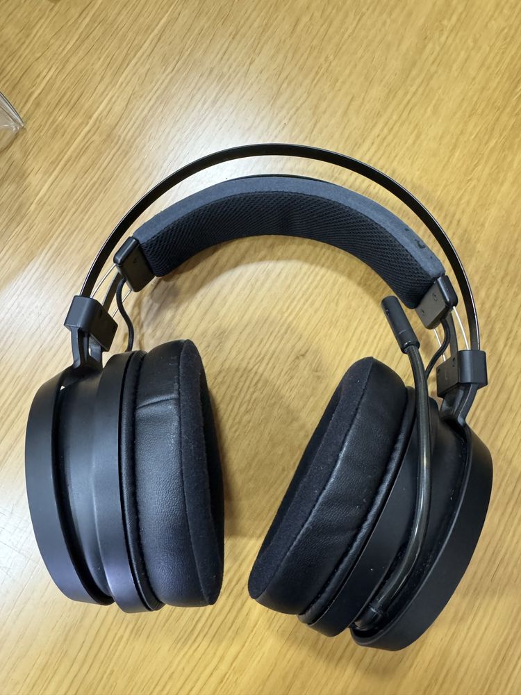 Auscultadores Gaming Wireless RAZER Nari Essential