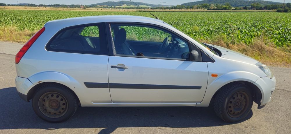 Ford Fiesta MK6 2006rok 1.3 benzyna 60km