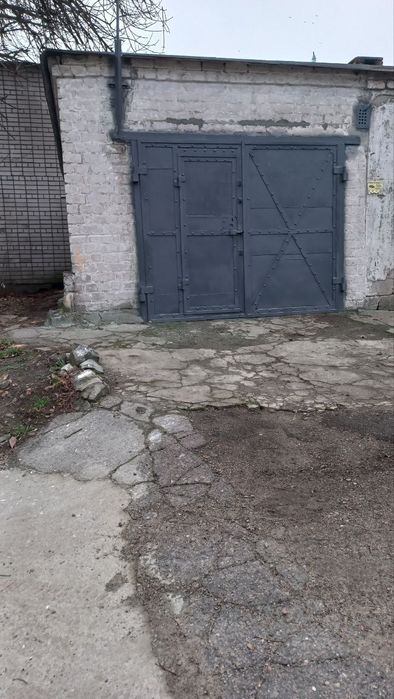 Продам гараж р-н автовокзалу