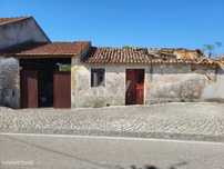 Moradia T2 - Terreno - Ruína
