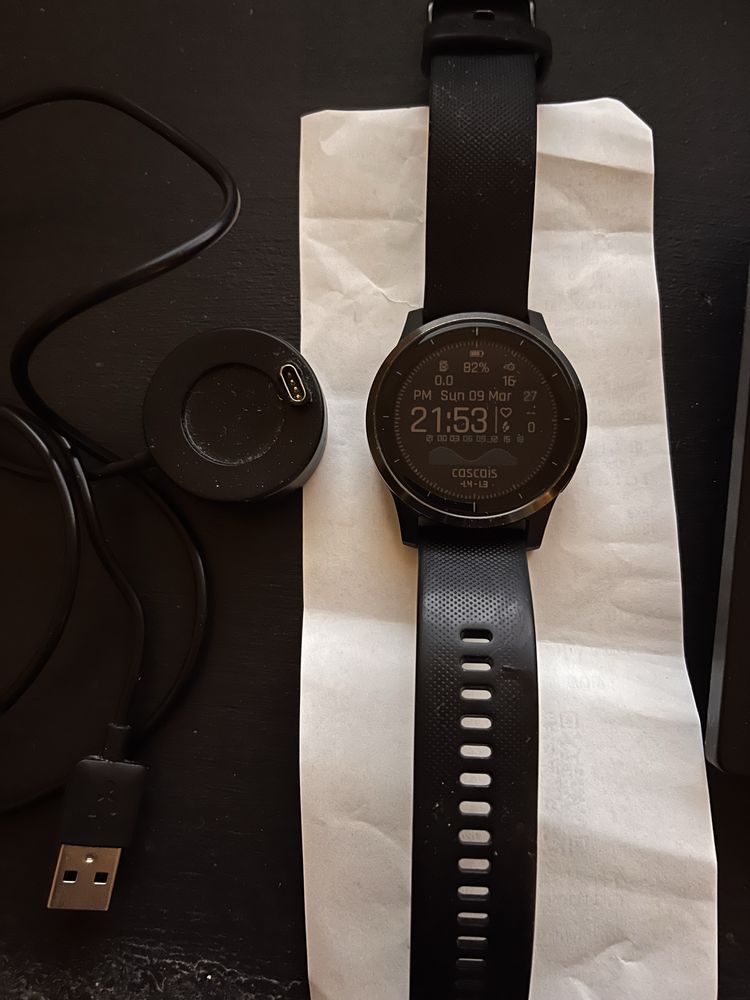 Garmin vivoactive 4 com carregador
