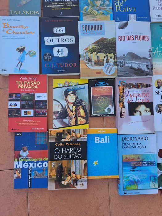 35 livros de vários temas
