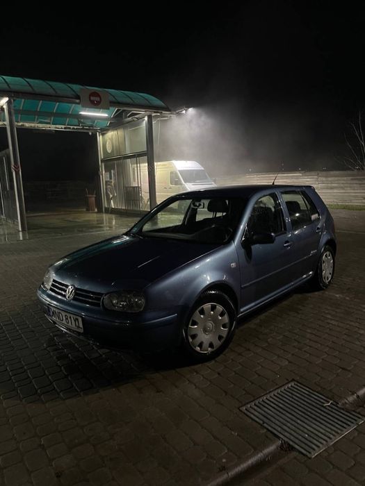 Продам Volkswagen Golf 4