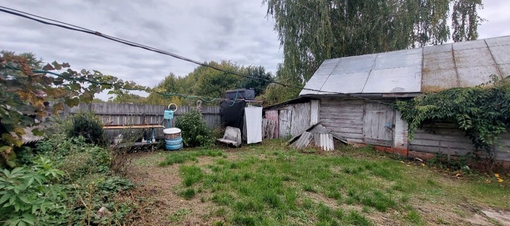 Продам,здам будинок під дачу.