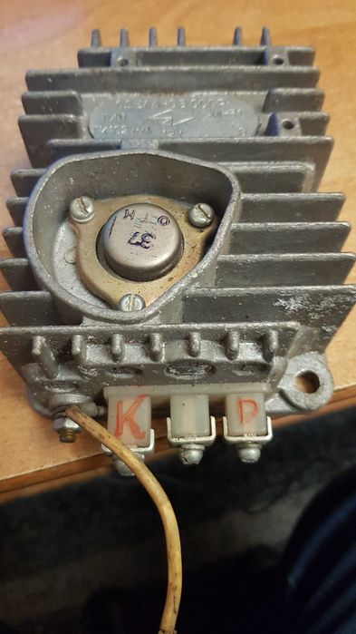 Regulator napięcia produkcji rosyjskiej.