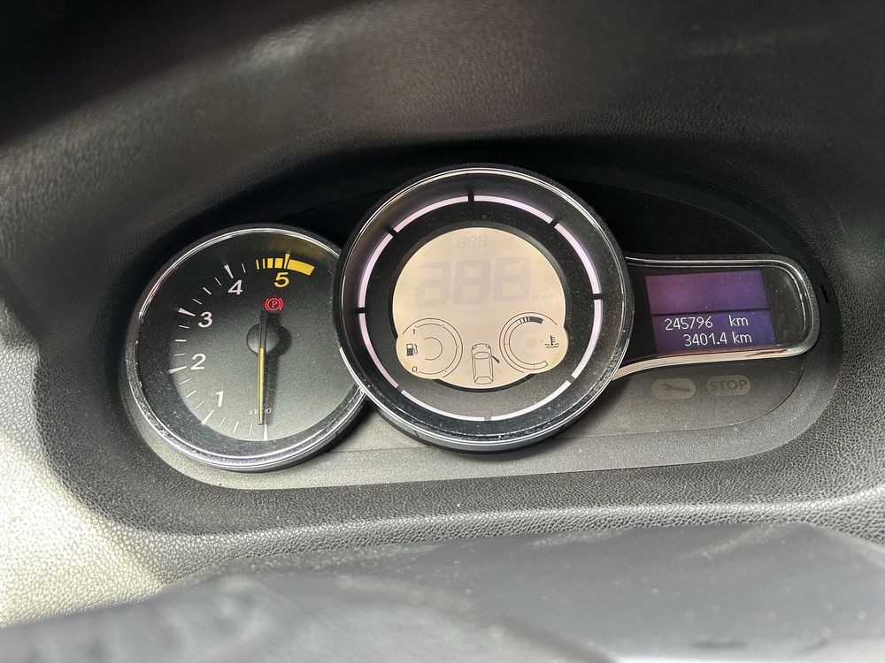 Renault Mégane Coupé III 1.5 dCi 110 CV – 2011