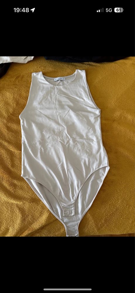Body feminino stradivarius novos total 2