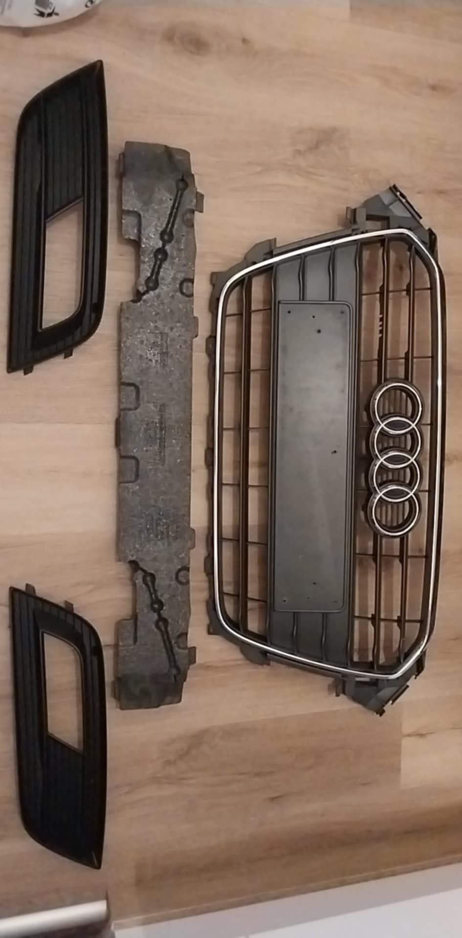Grill audi A4B8 polift