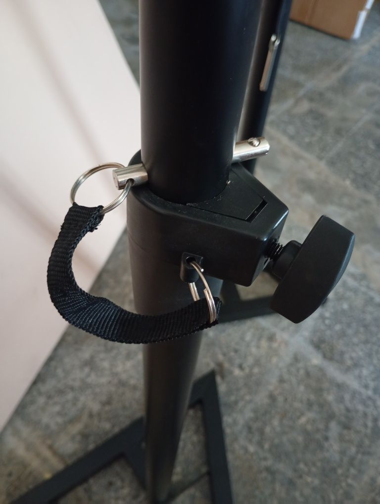 Conjunto tripés para colunas
