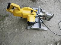 Ukosnica piła dewalt DW770