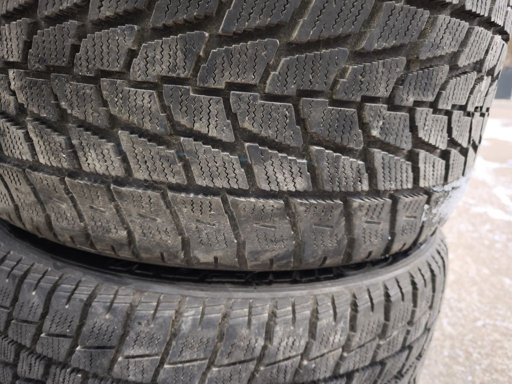 Комплект резини на bmw X5 e70 різноширокі TOYO OPEN COUNTRY G-02 plus